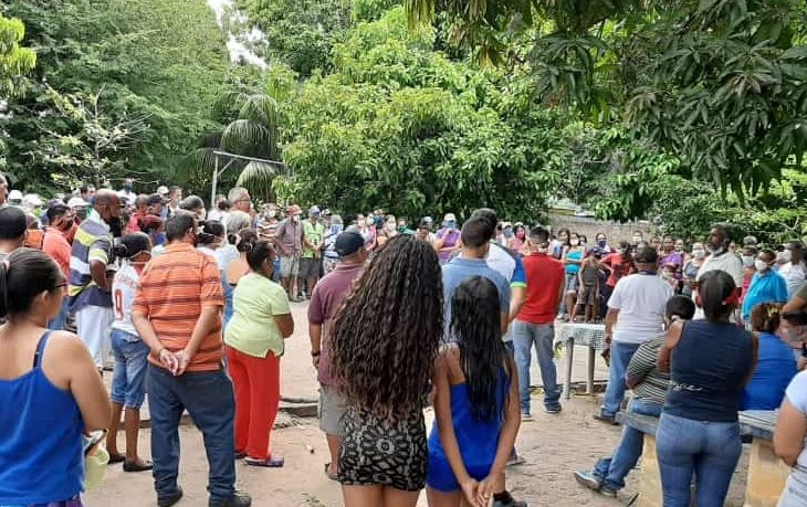 Afectados en barrio Guayana