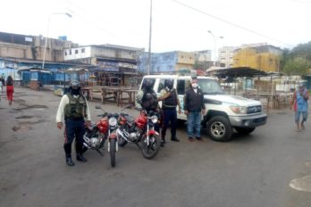 Verifican cumplimiento de parada comercial. Patrulleros del Caroní se mantienen desplegados en zonas de Ciudad Guayana, este domingo.