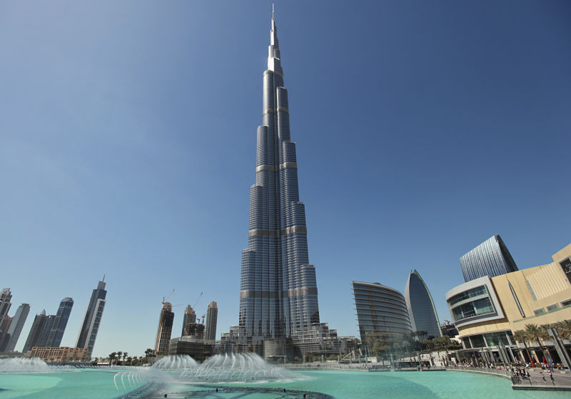 La torre más alta del mundo se iluminará con cada nueva donación contra el  coronavirus