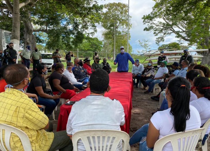Comerciantes informales de San Félix se reúnen con el alcalde