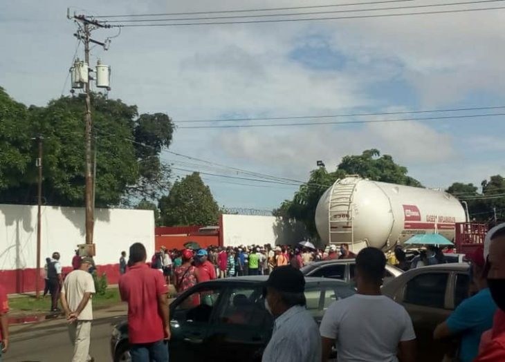 Guayaneses reclaman a Bolívar Gas por desasistencia