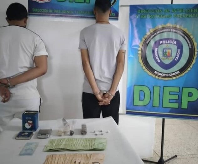 Dos detenidos por comercializar droga en Villa Colombia