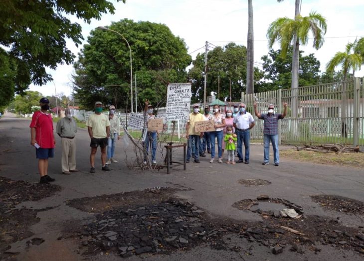 Campo B de Ferrominera protesta “millonaria reparación” de cableado eléctrico