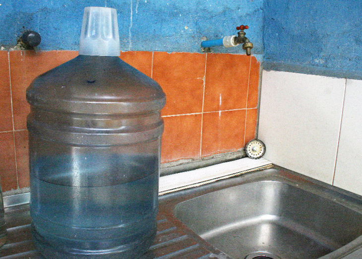 Comunidades sin agua exigen respuestas a Hidrobolívar
