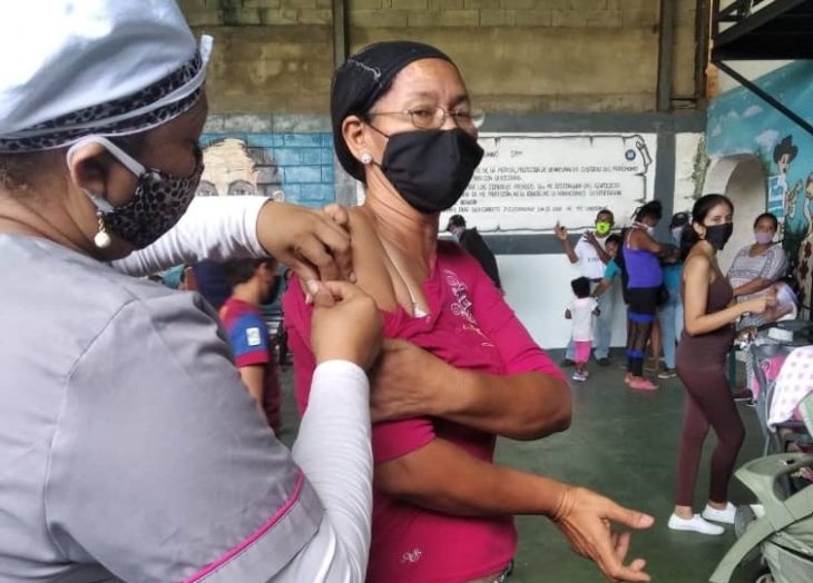 Campaña de vacunación ha colocado más de cinco mil dosis en Bolívar