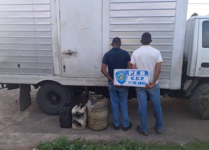 Llevaban combustible oculto en un camión