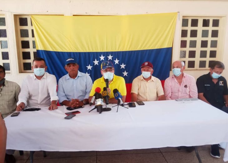 Juramentado en Bolívar el comando “Venezuela alza la voz”