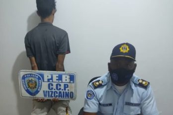 Policía arresta a delincuente antes de ser linchado por comunidad