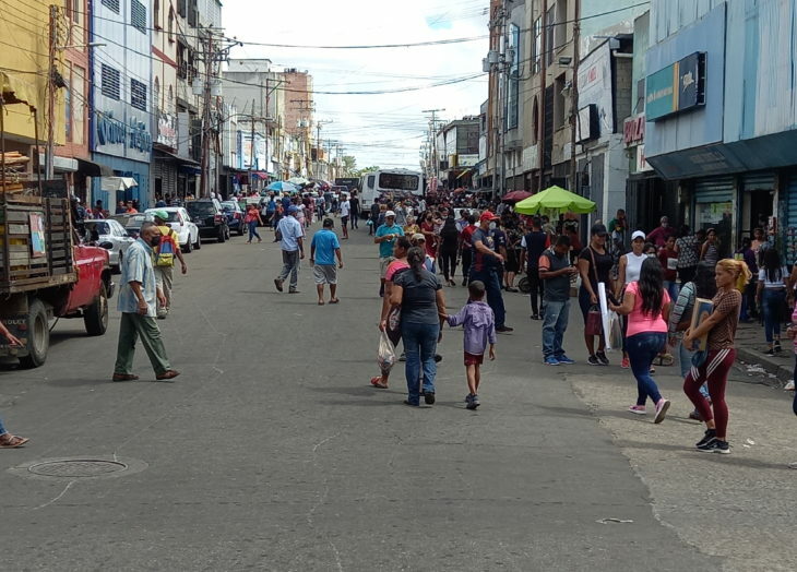 Guayaneses salieron este miércoles por "compras de último minuto"