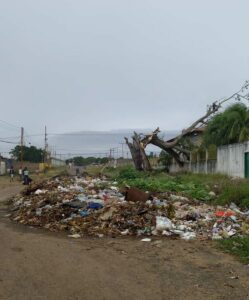 Basura y cloacas desbordadas atentan contra salud de los guayaneses
