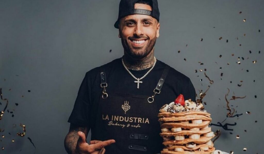 Nicky Jam inauguró “La Industria” su restaurante con comida venezolana