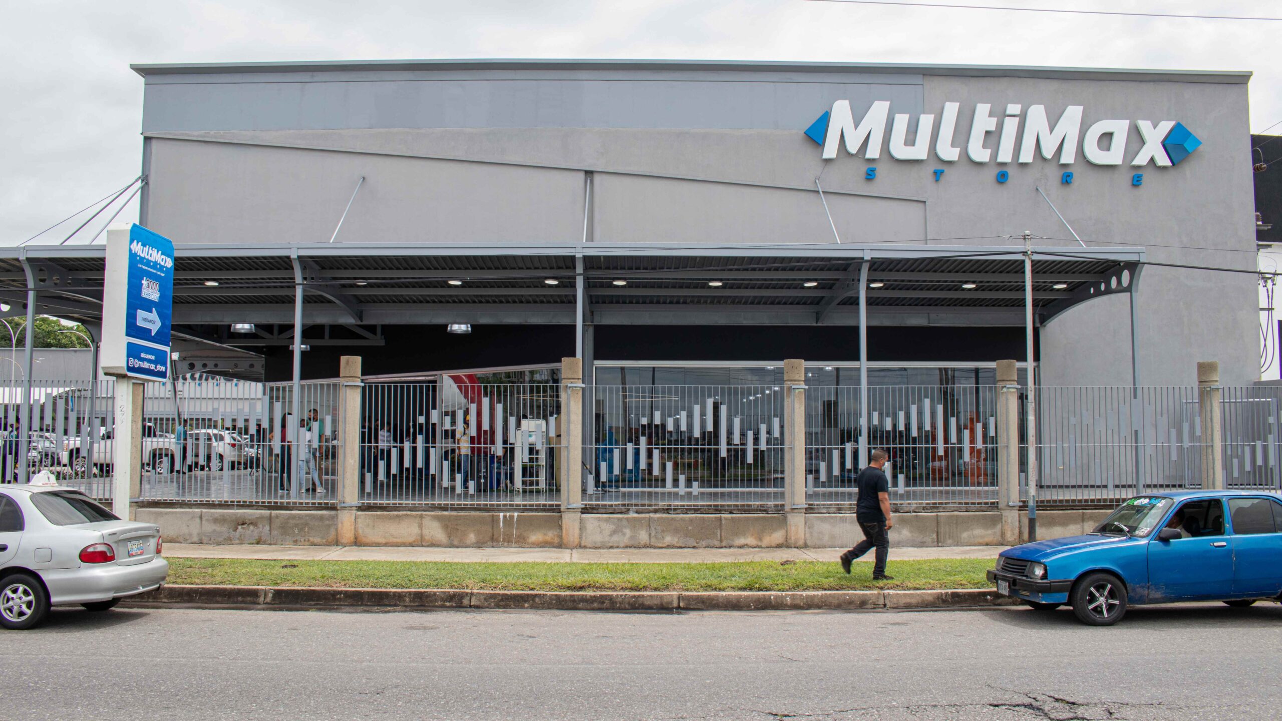 Multimax Store Foto-1-1-scaled.jpg