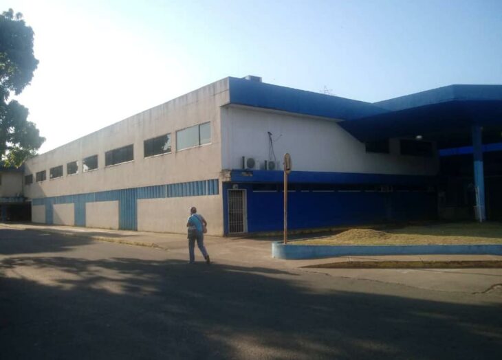 Dotan al Hospital de Guaiparo con nuevas máquinas de diálisis