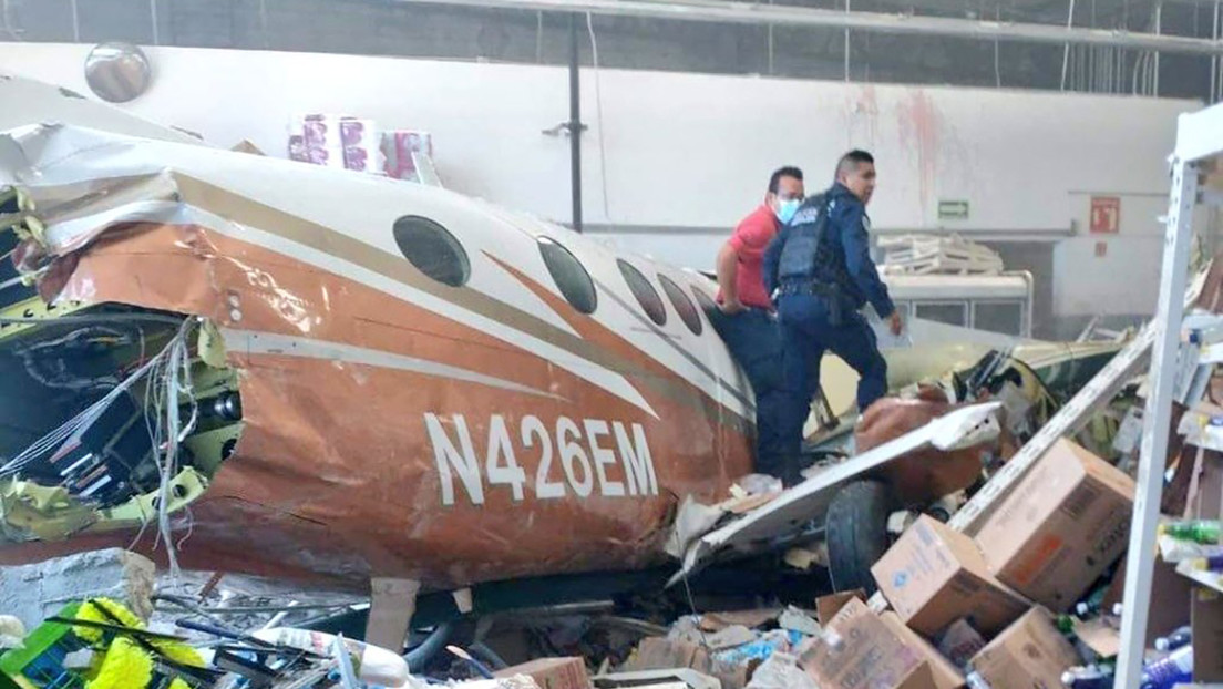 Plane crash kills three in Mexico supermarket (+ video)
