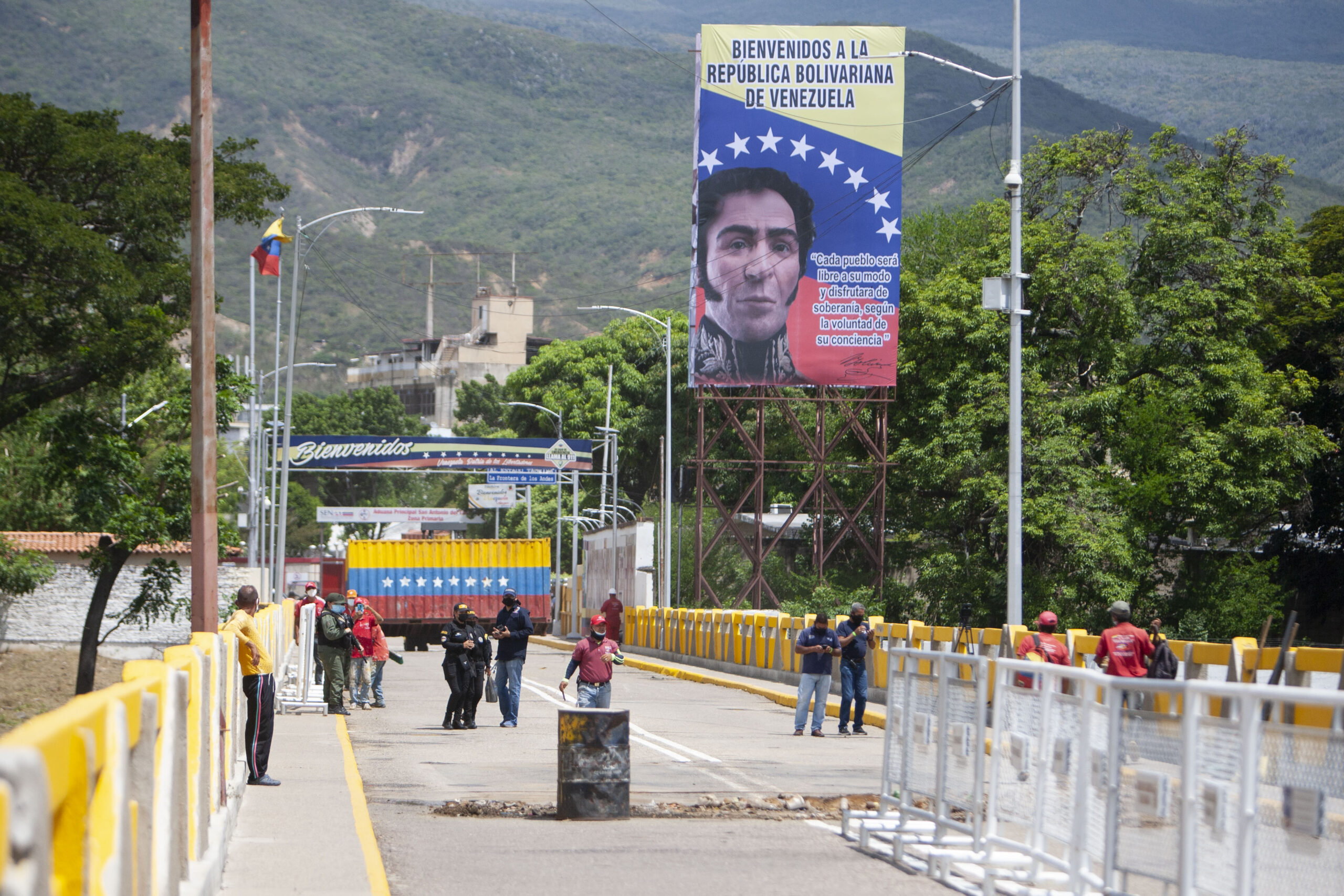 Migration Colombia eliminates some requirements for entry at the border