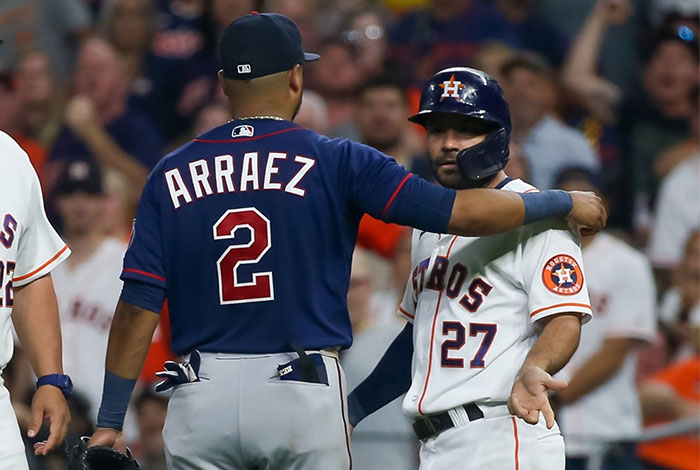 Arraez and Altuve are Awarded 2022 Luis Aparicio Award - Twins - Twins Daily