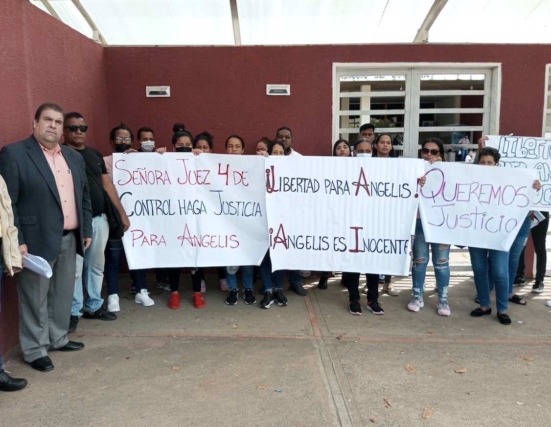 They are demanding freedom for those accused of invading property in Puerto Ortiz