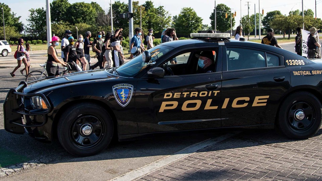 Young schizophrenic shot 15 times by Detroit police (+ video)