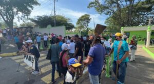 José Lima recibió ayer su último adiós en el cementerio de Las Charcas,  lugar donde nació - Diario Libre