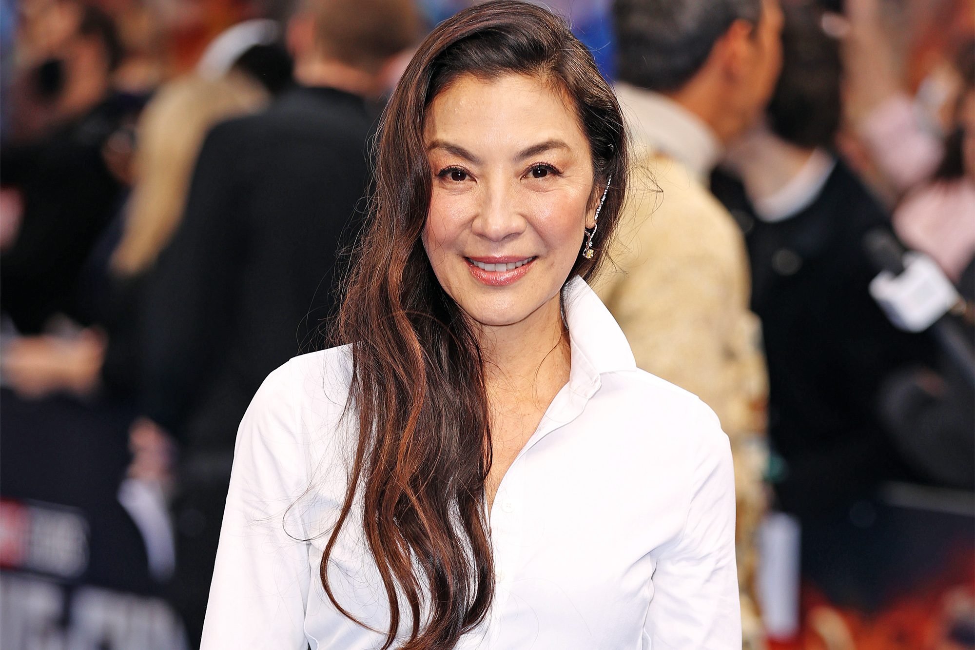 Michelle yeoh. Мишель Йео. Мишель Йео с мужем. Мишель Йео Шанг чи. Мишель Йео Мумия.