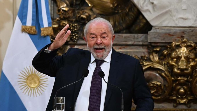 Lula criticizes Dani Alves for bailing on his freedom