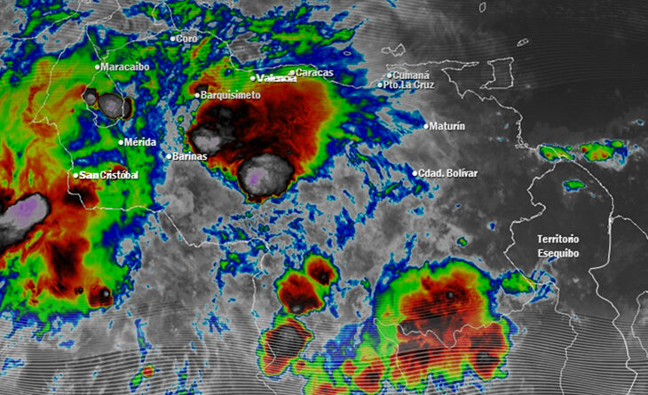 Inameh vigila tres ondas tropicales