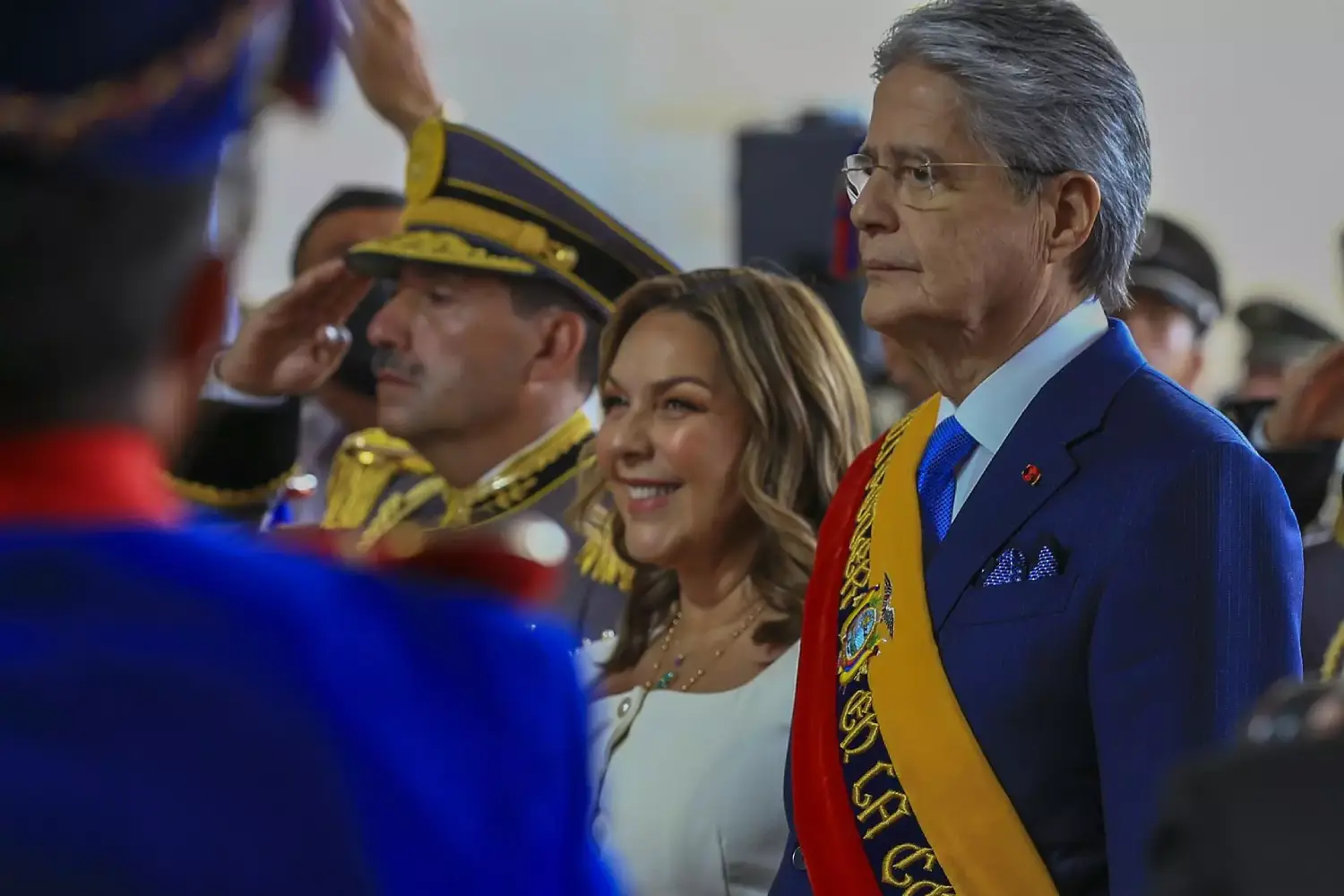 Ecuadorian president backs decree of crucifixion (+ video)