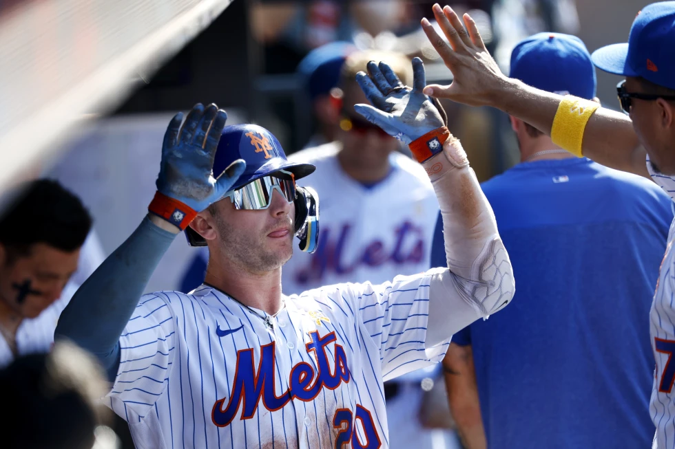 Caen los Marlins ante los Mets con jonrones de Canó y Alonso