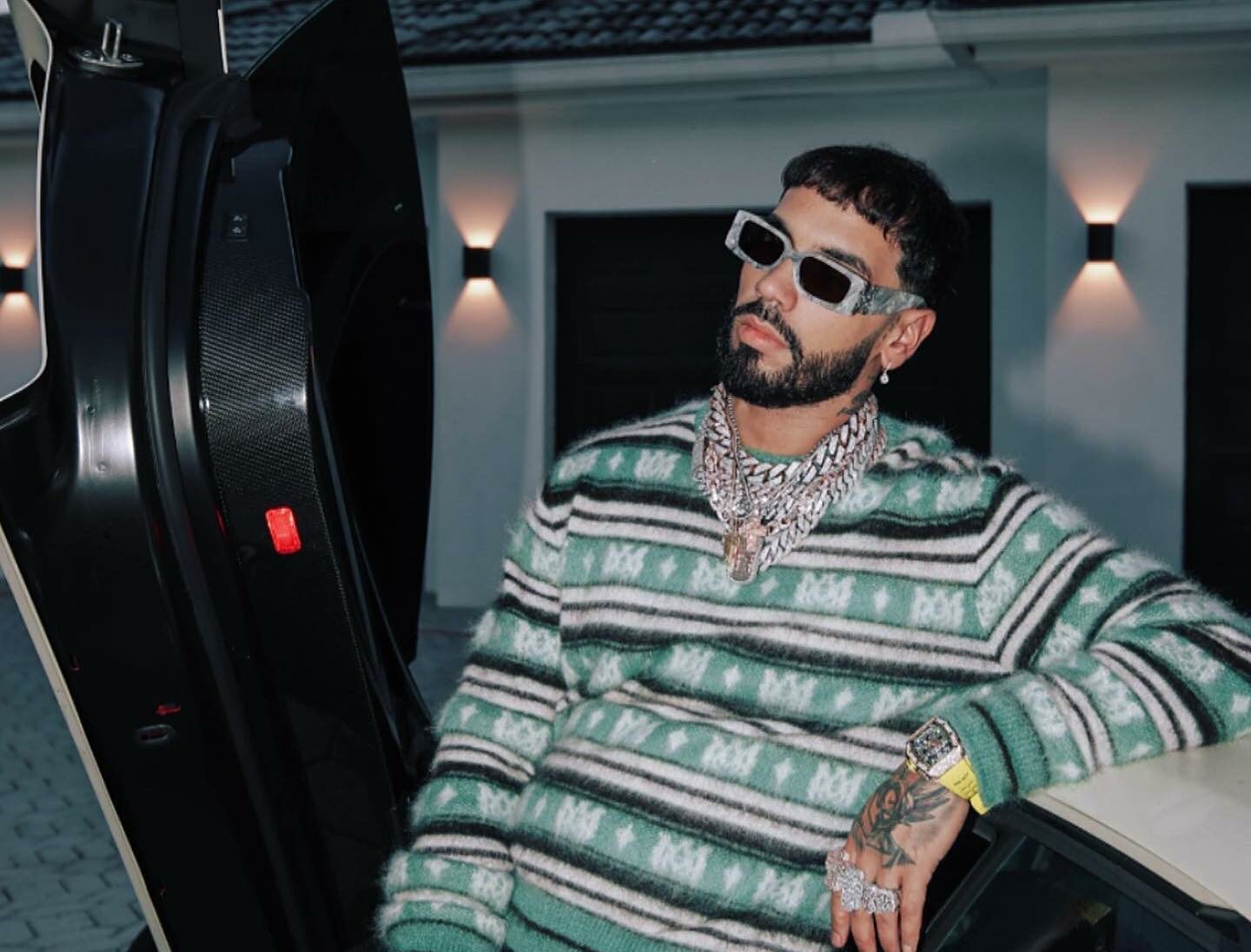 Las gafas de discount anuel