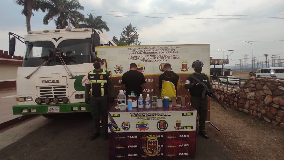 Arrest of Two Citizens with Liquid Cocaine at La Romana PAC: Case Handed Over to Public Ministry