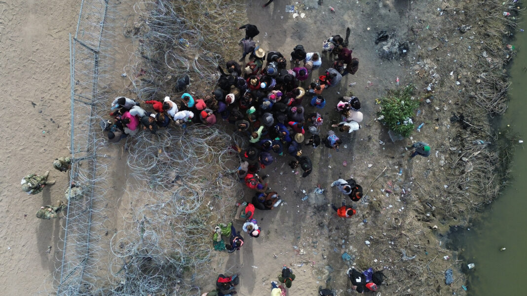 Security Concerns Grow at Border Point 36: Migrants Face Obstacles in Ciudad Juárez