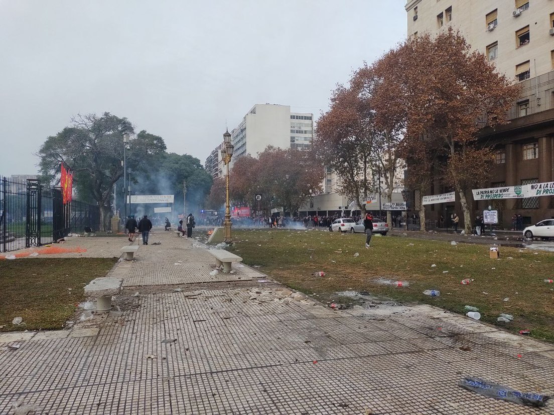 Sturdy protests towards base regulation in Argentina (+ pictures and movies) – Diario Primicia