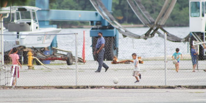 niños venezolanos en Trinidad