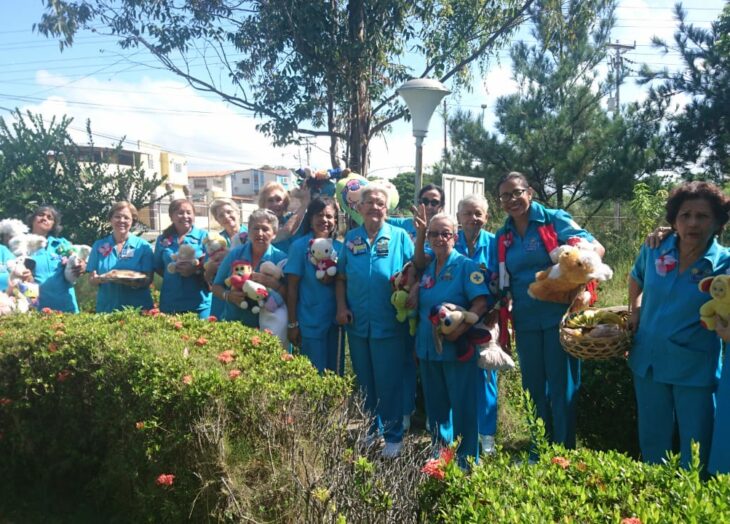 "damas de azul"