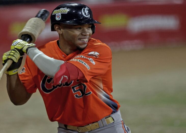 Cardenales y Caribes