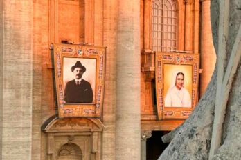 Santos canonización