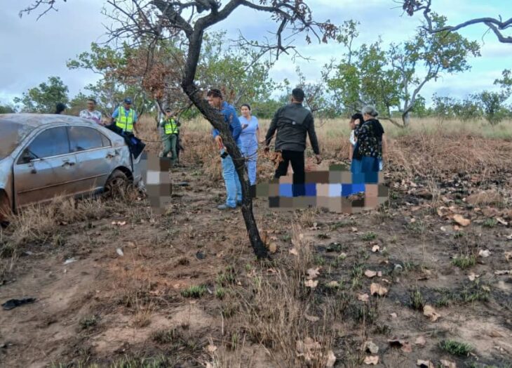 Autopista vuelco Bolívar