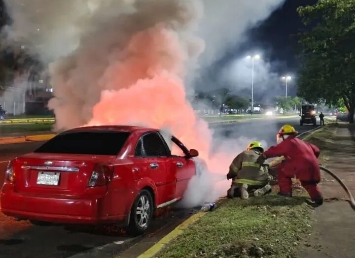 Vehículo incendio Orinokia