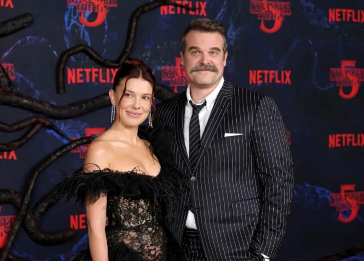 Millie Bobby Brown y David Harbour