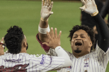 Yonathan Daza Leones