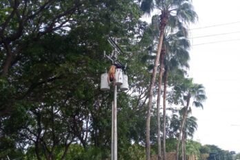 Poste de alta tensión