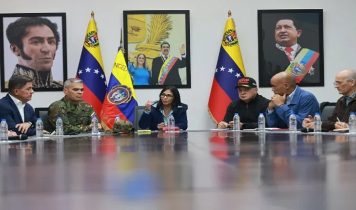 Comisión Maduro Flores