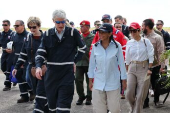 Chris Wright y Delcy Rodríguez Petroindependencia