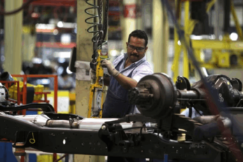 Déficit sector industrial