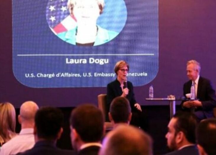 Laura Dogu Estados Unidos