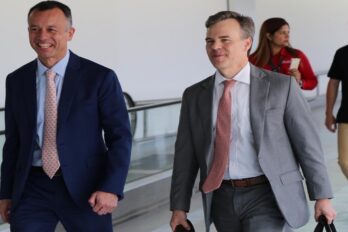 John Barrett encargado Estados Unidos