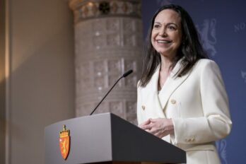 Canciller de Perú invita a MCM