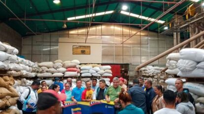 Comunas consolidan el motor de la nueva economía soberana
