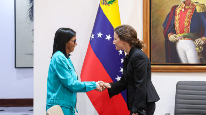 Presidenta (e) se reúne con vicepresidenta para América Latina y el Caribe del Banco Mundial