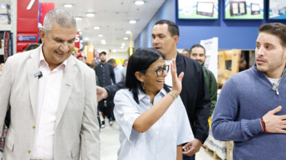 Presidenta (e) evaluó avances del Motor Emprendimiento en Caracas